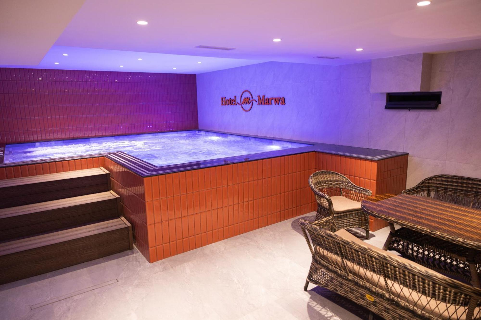 Hotel Marwa Tashkent Pool&Spa Exterior foto